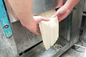 製麺します